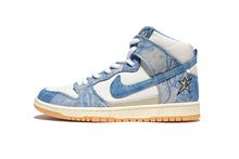 Load image into Gallery viewer, Carpet Company x Dunk High SB
