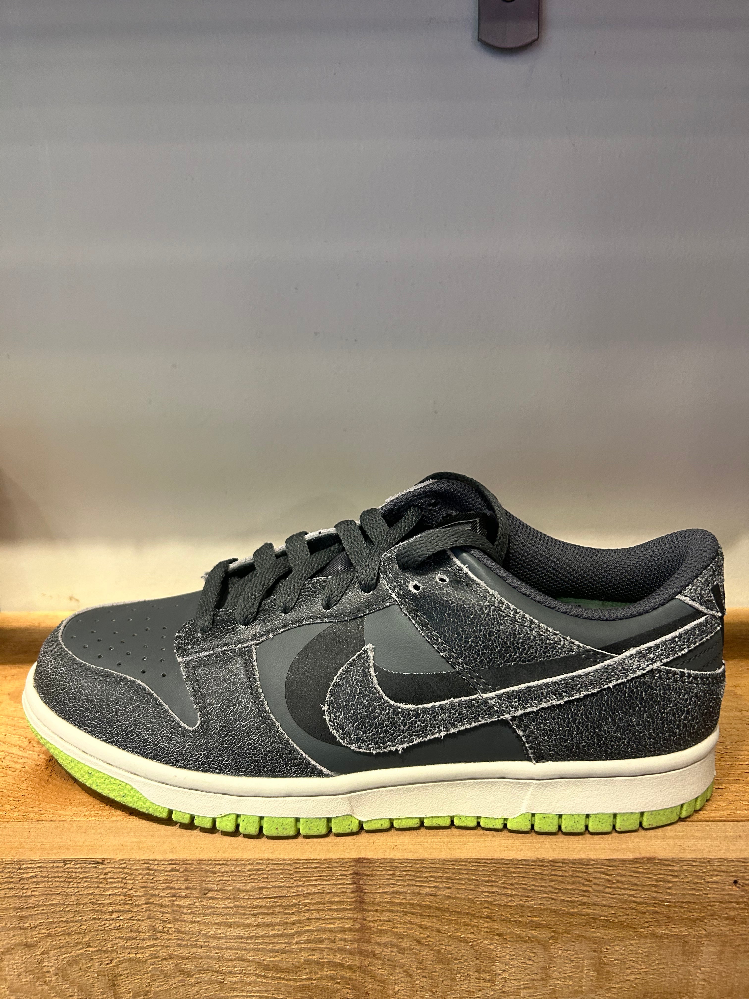 Nike dunk Halloween-cauldron NEW deals